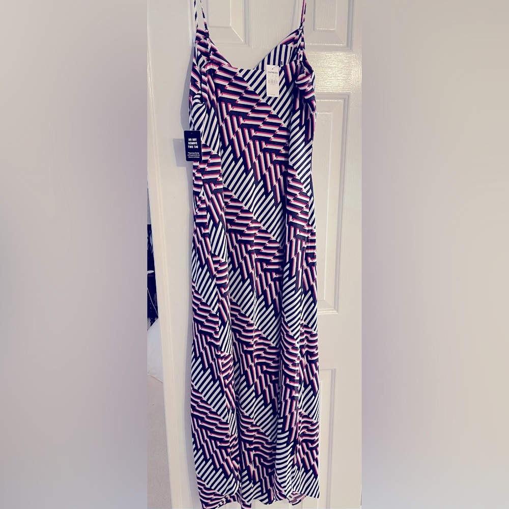 Express chevron pattern dress with tags still on. Never worn!
